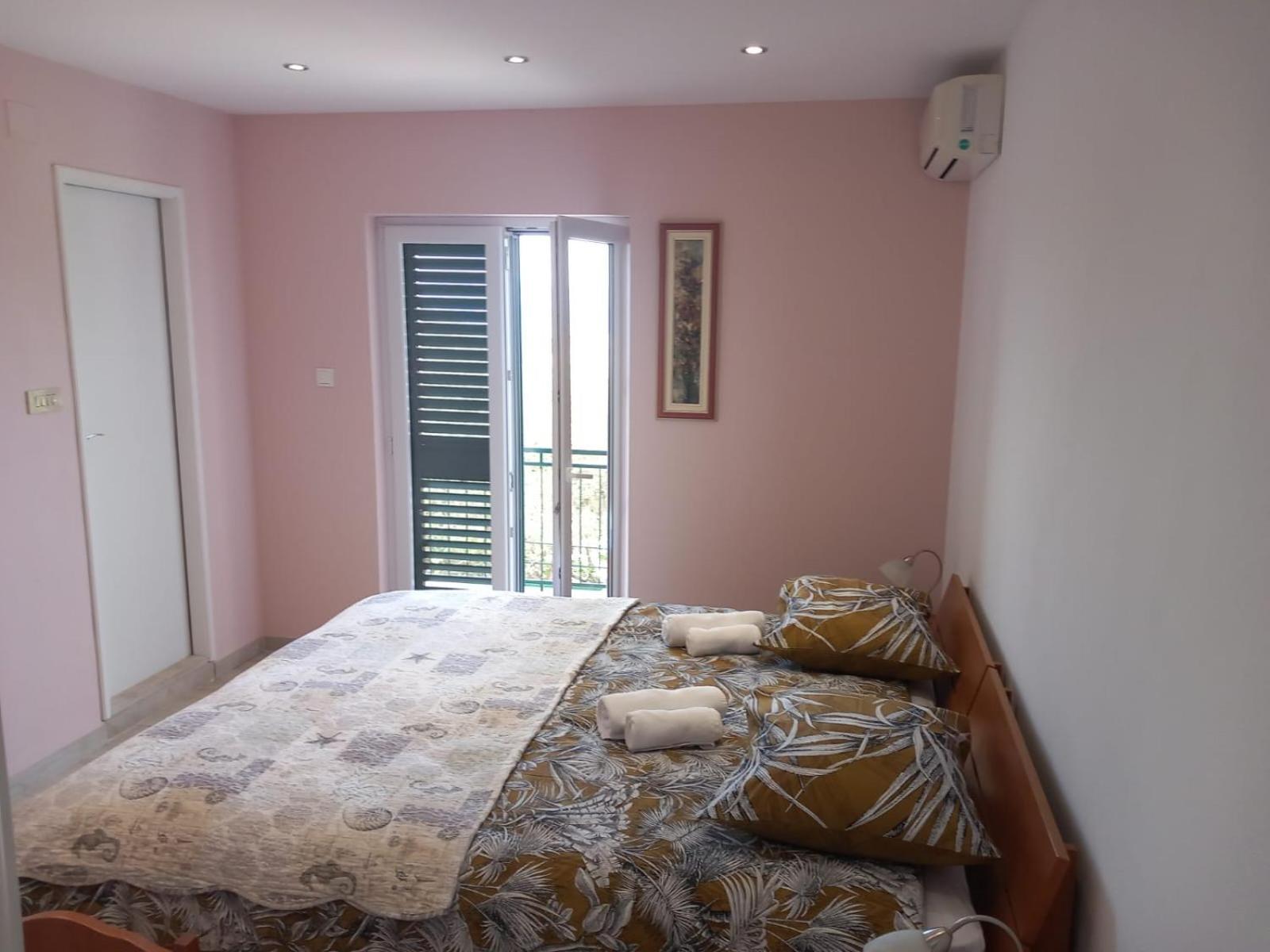 Mitan Apartman Тучепи Экстерьер фото