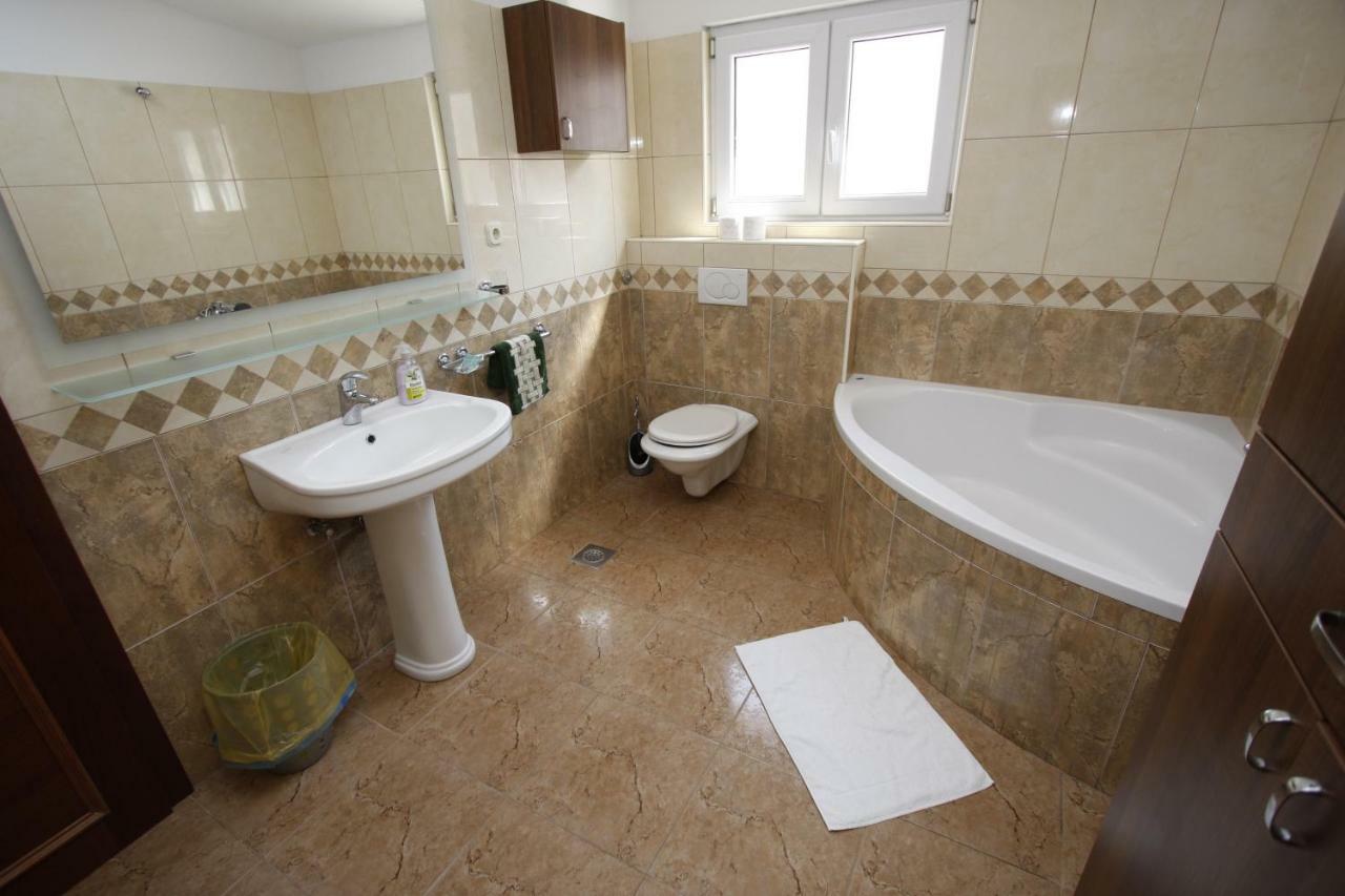 Mitan Apartman Тучепи Экстерьер фото